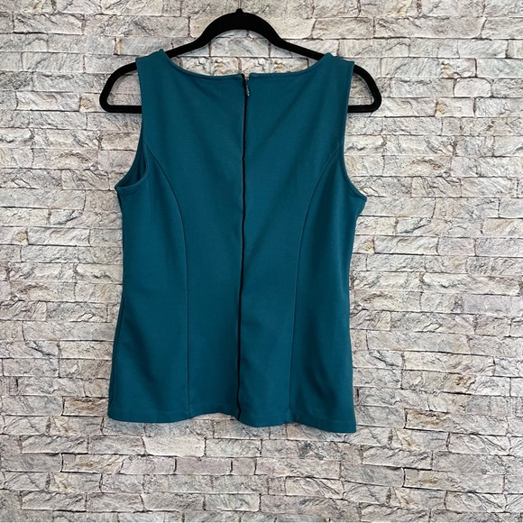 Ann Taylor real tank with black accents - Picture 4 of 7